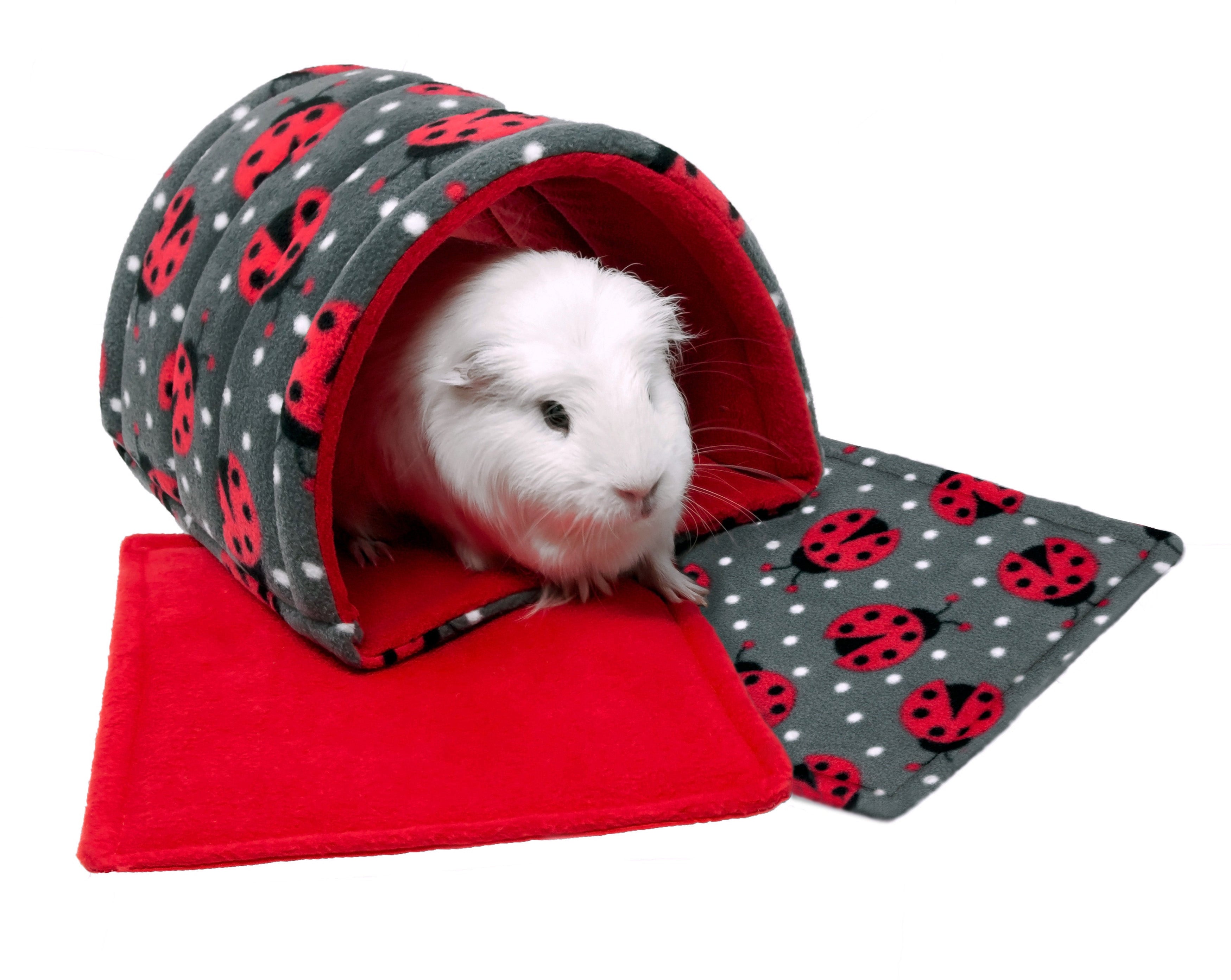 Fleece pads for guinea clearance pigs